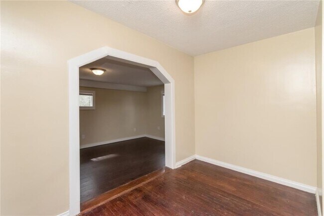 Building Photo - 112 Shell Rd Pl
