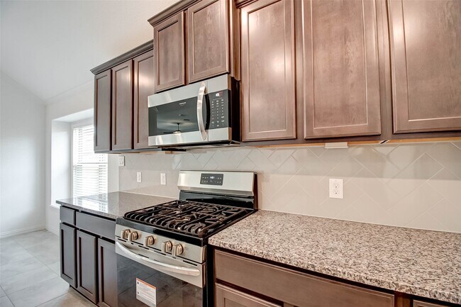 Building Photo - 2323 Green Kale Dr