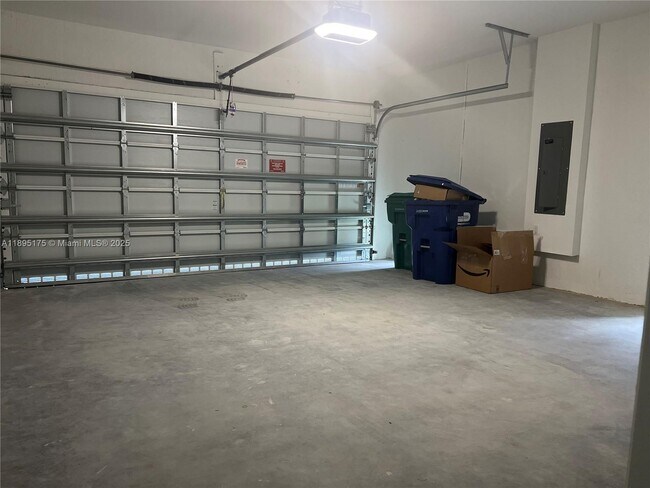 Building Photo - 16960 SW 288th Ter