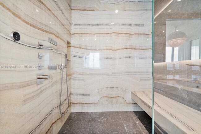 Building Photo - 17901 Collins Ave