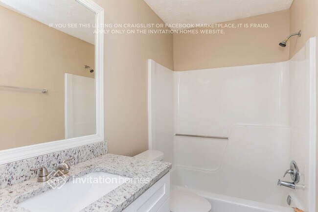 Building Photo - 1847 Rainbow Ln