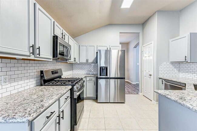 Primary Photo - 25331 Clover Ranch Dr