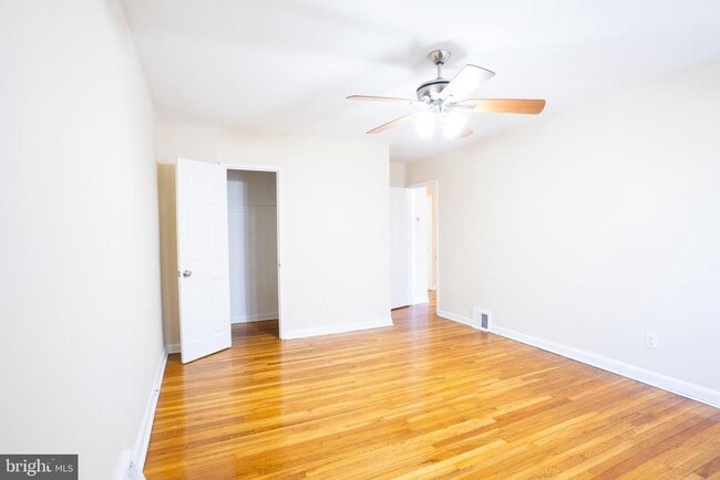 Building Photo - 3717 Mimi Cir