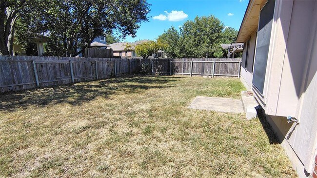 Building Photo - 2611 Turtle River Dr