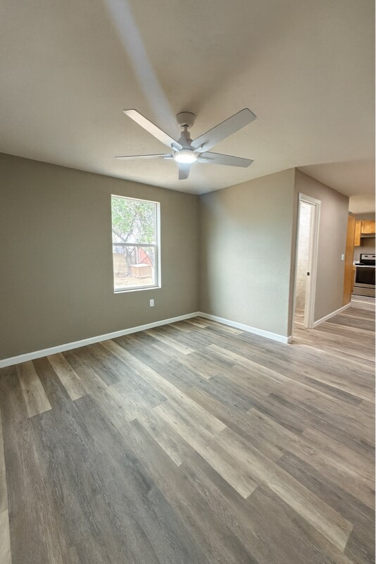 Building Photo - 120 W Blacklidge Dr