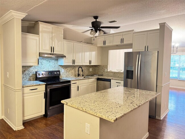 Building Photo - 11853 47th Rd N