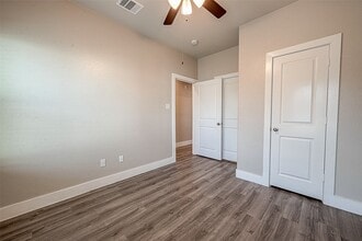 Building Photo - 7703 Rainbow Cl