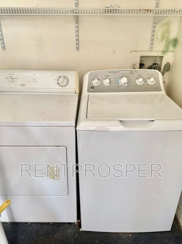 Building Photo - 6019 Windhover Dr