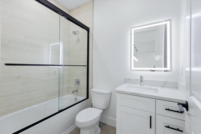 Building Photo - Luxury Duplex for Rent in Burnt Store Meadows, Punta Gorda**Reduced Rental Period Incentive**