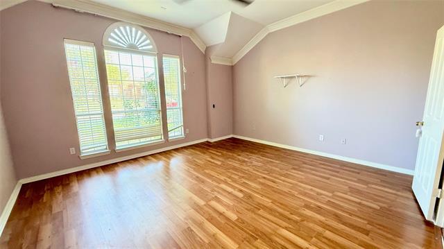 Building Photo - 9312 Vista Cir