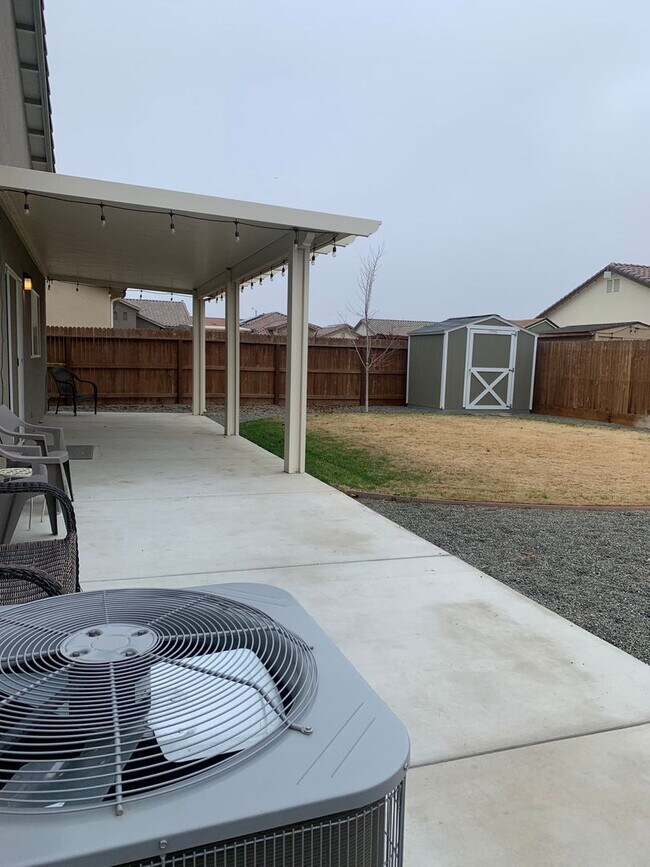 Building Photo - 4 BR 2 BA Coming Soon