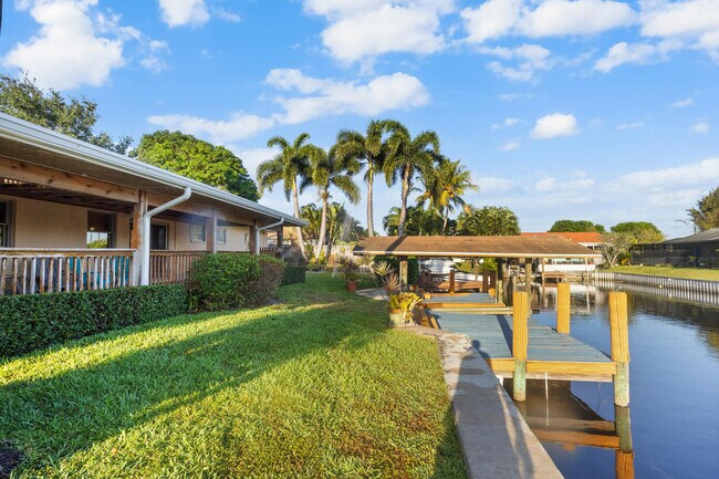 Building Photo - 1059 Carambola Cir