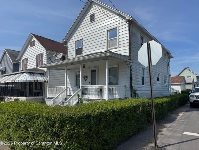 Primary Photo - 637 Sherwood Ave