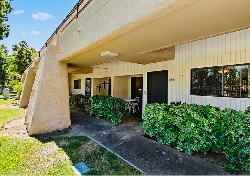 Building Photo - 2801 N Los Felices Cir E
