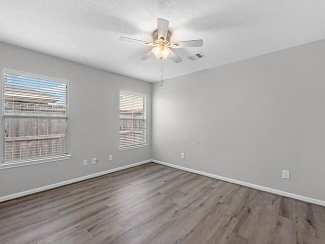 Building Photo - 16010 Sweetwater Fields Ln
