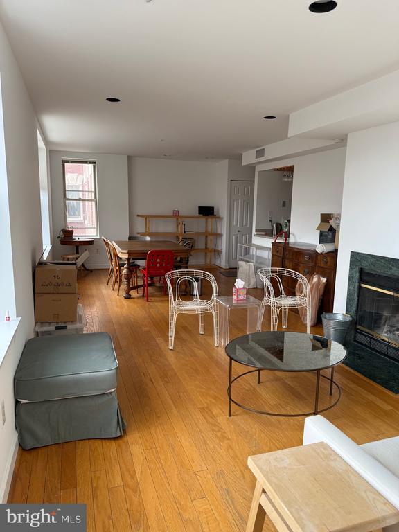 Building Photo - 1801 Calvert St NW