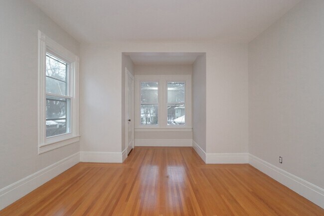 Building Photo - 61 Washington Rd