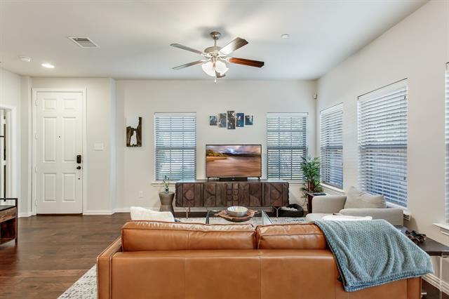 Building Photo - 932 Brookville Ct