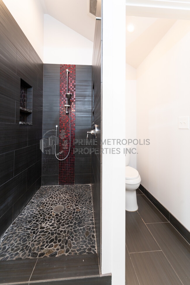 Building Photo - 7461 W Mercer Way