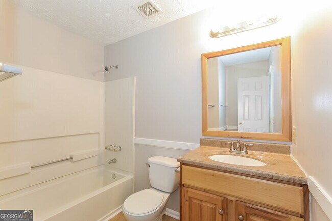 Building Photo - 6270 Leverett Dr