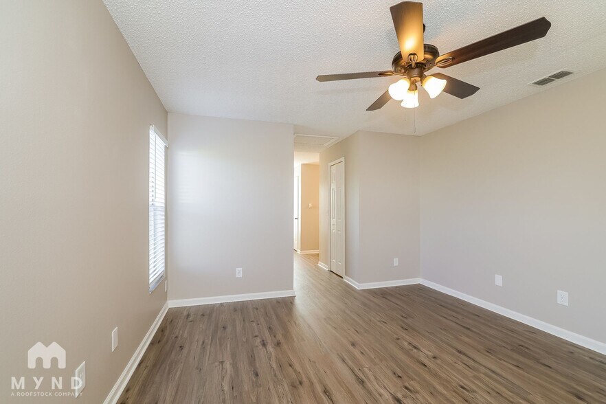 Building Photo - 108 Pine Bark Way