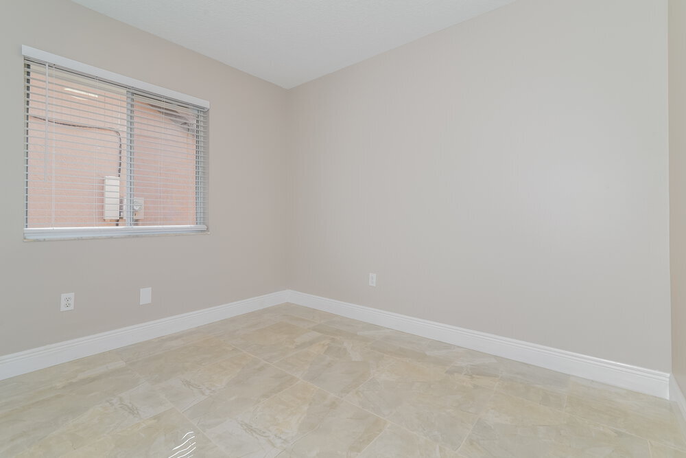 Building Photo - 3051 Bloomsbury Dr