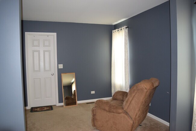 Building Photo - 2146 Cabrillo Ln