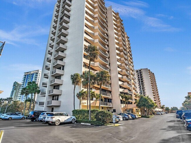 Building Photo - 4200 N Ocean Dr