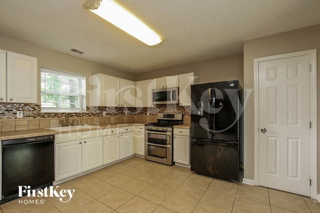 Building Photo - 7526 Lullwater Cove