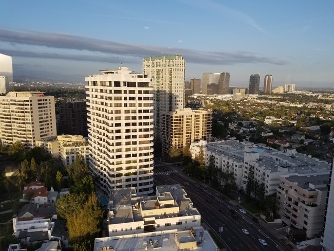 Building Photo - 10701 Wilshire Blvd