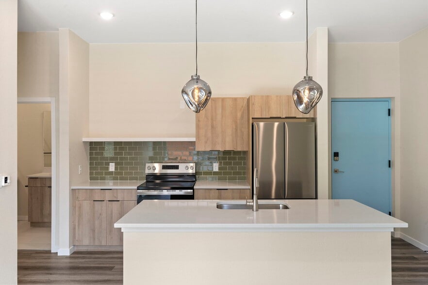 Primary Photo - Dear Madison