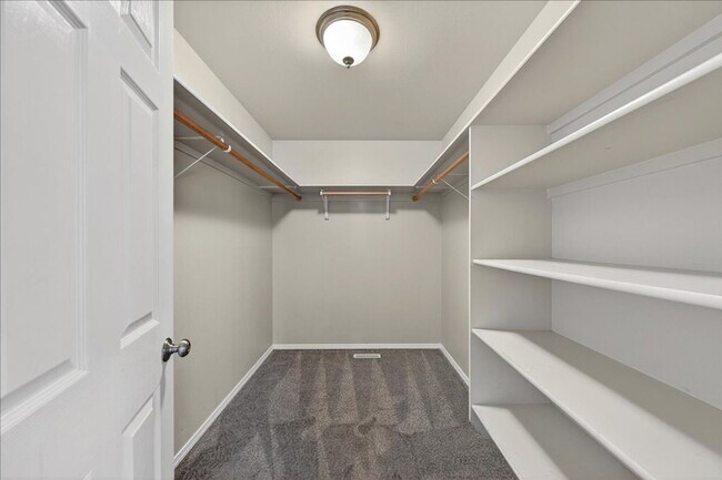 Building Photo - Beautiful NW Meridian Home with Privacy and Community Amenities