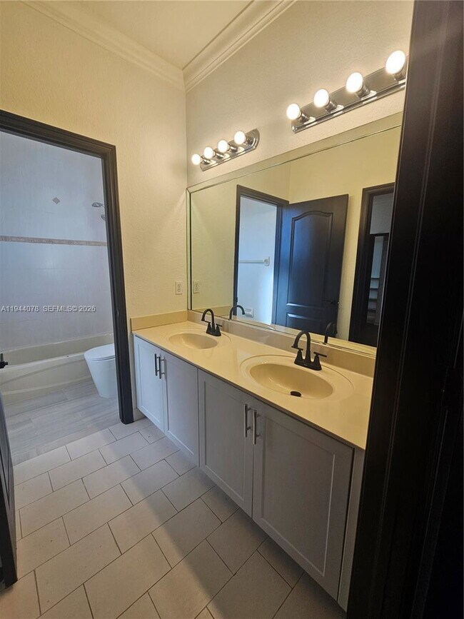 Building Photo - 15387 SW 21 Ln