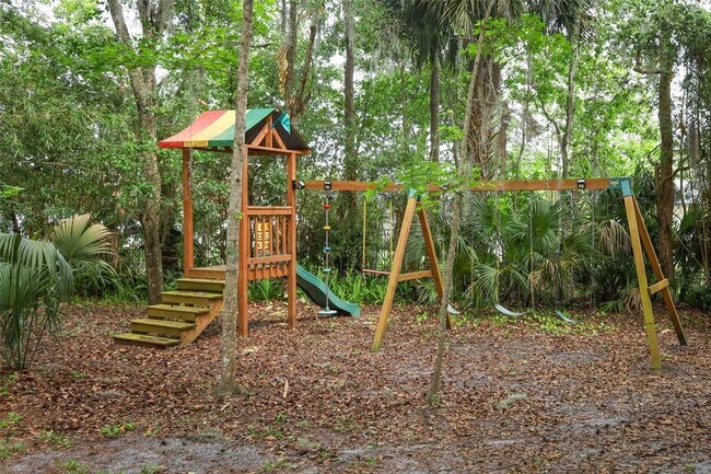 Building Photo - 411 Valencia Cir