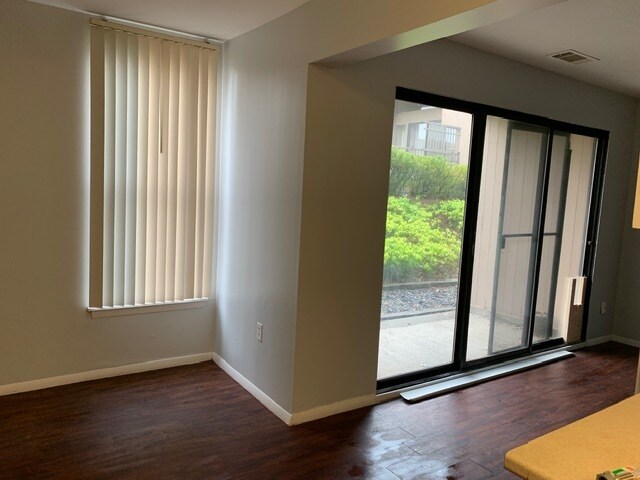 Building Photo - 37 S Quinsigamond Ave