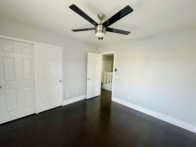 Building Photo - BEAUTIFUL HOME IN RHODES RANCH GUARD GATED COMMUNITY! AMMENITIES INCLUDE COMMUNITY BASKETBALL COU...