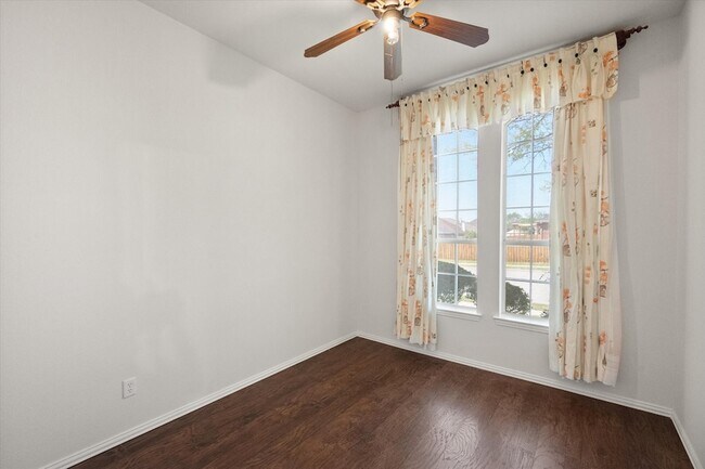 Building Photo - 6705 Terrace Glen Dr