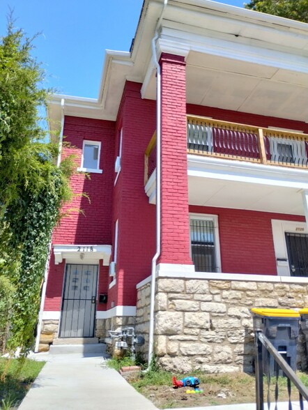 Building Photo - 2120 Linwood Blvd