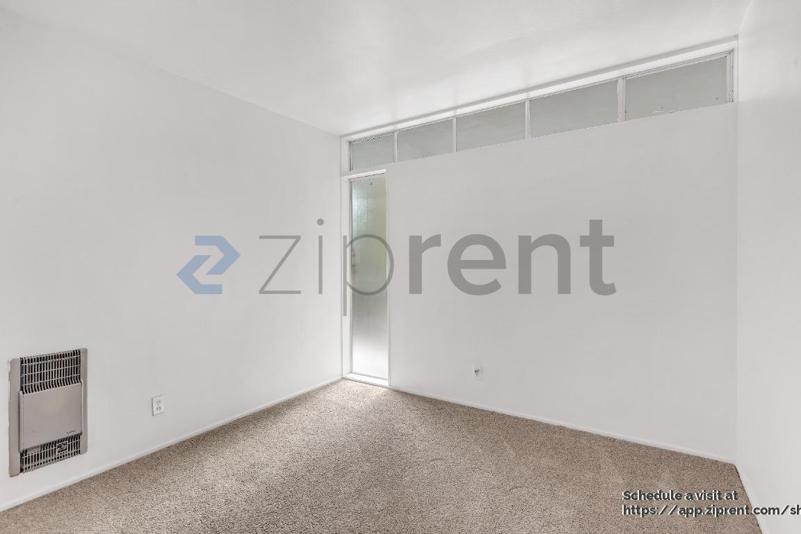 Building Photo - 2745 NW Pettygrove St