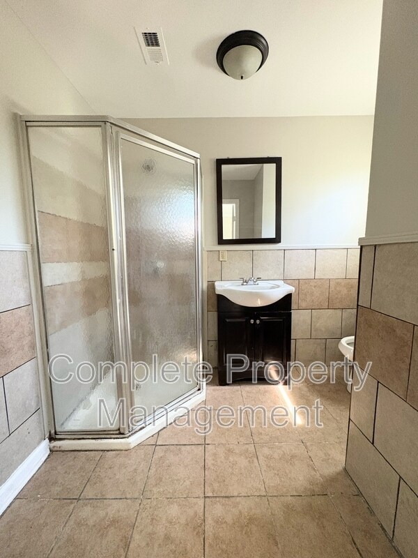 Building Photo - 820 17th St Ensley