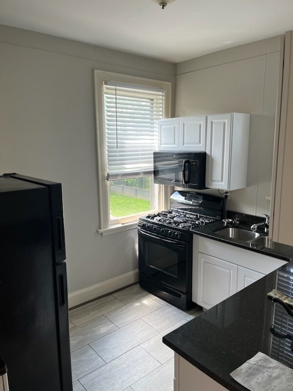 kitchen - 4333 Eileen Dr