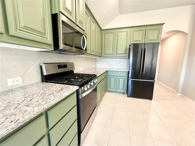 Building Photo - 928 Madeline Ln