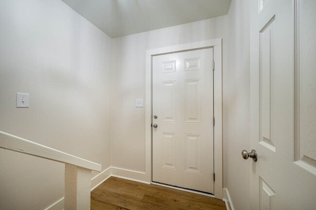 Building Photo - 105 Stowe Pl