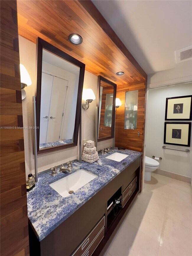 Building Photo - 6899 Collins Ave