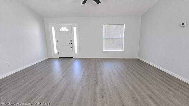 Building Photo - 1870 N Zenith Rd