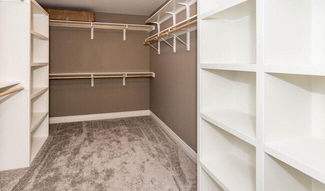 Building Photo - 5322 Harbor Town Dr