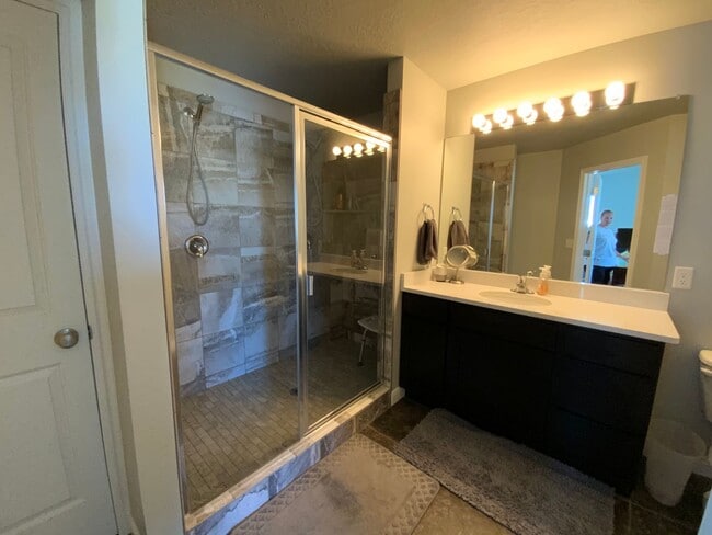 Building Photo - 5549 Dornton Ct
