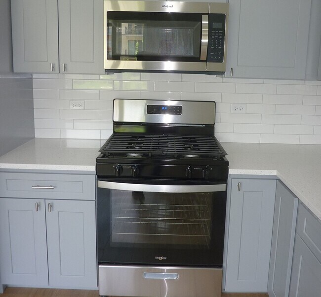 Building Photo - 9522 S 53rd Ave