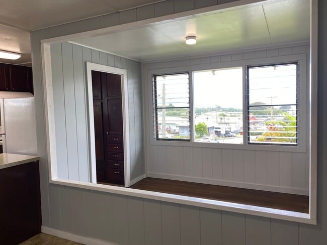 Building Photo - 123 Punahele St