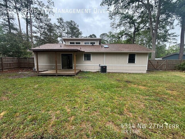 Building Photo - 4314 NW 27th Terrace